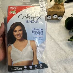 NWT Playtex 18 Hour Ultimate Shoulder Comfort Bra - White Wireless 42C